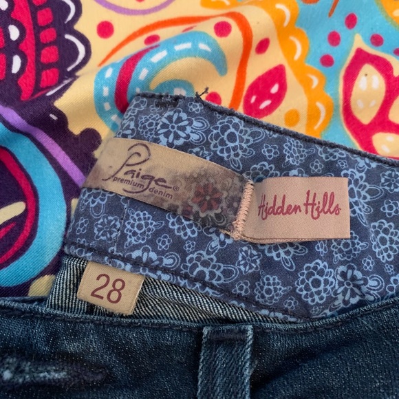 Paige Hidden Hills Bootcut Jeans size 28. - Picture 7 of 9